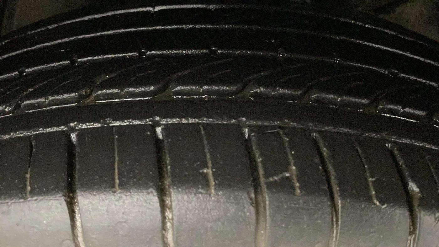 2022 Tata NEXON XM PETROL, Petrol, Manual, 25,670 km, Left Front Tyre Tread