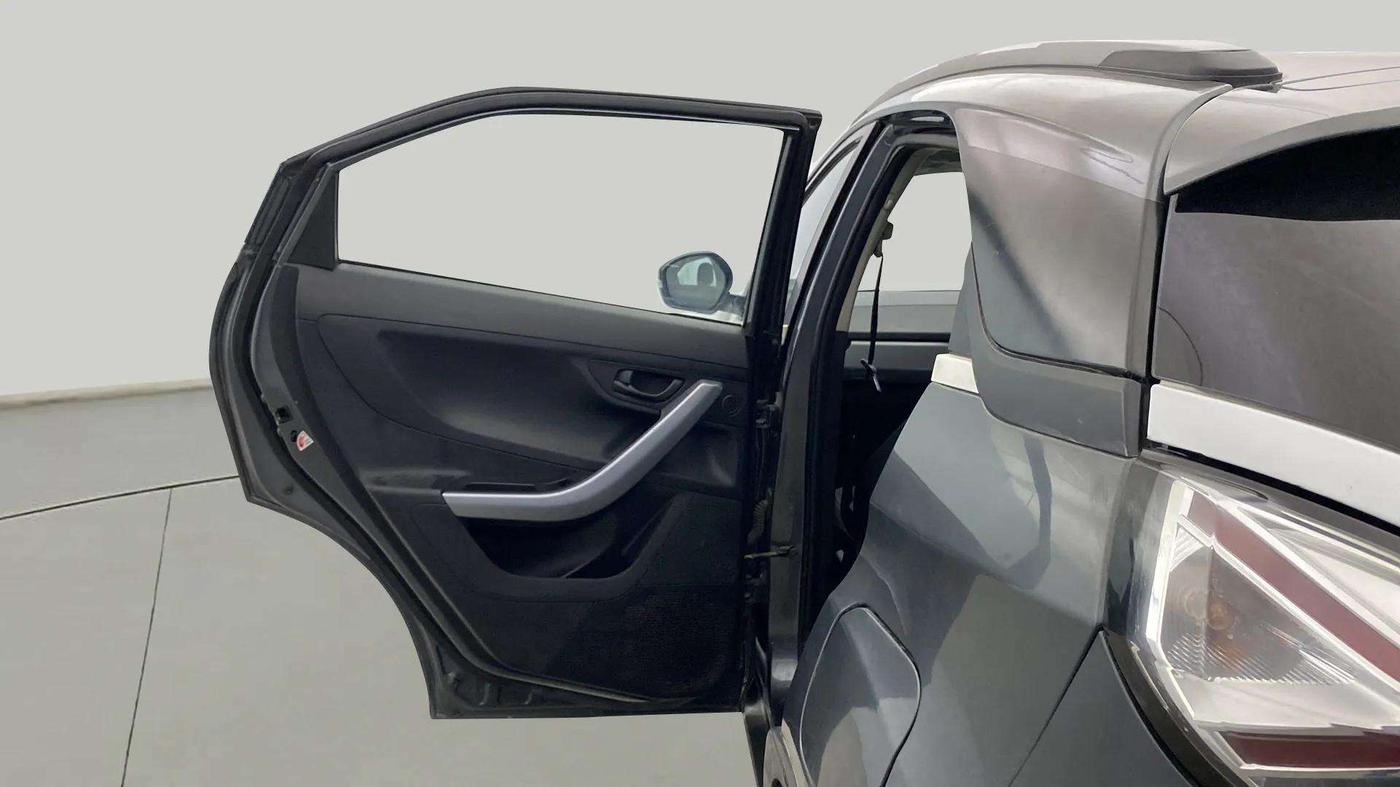 2022 Tata NEXON XM PETROL, Petrol, Manual, 25,670 km, LHS Rear Door