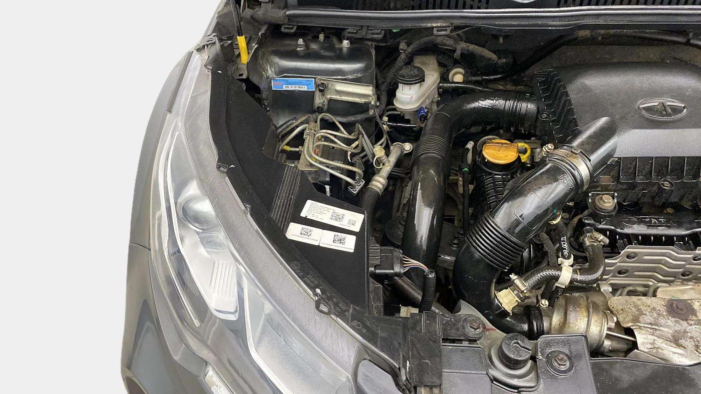 2022 Tata NEXON XM PETROL, Petrol, Manual, 25,670 km, Engine View - Right