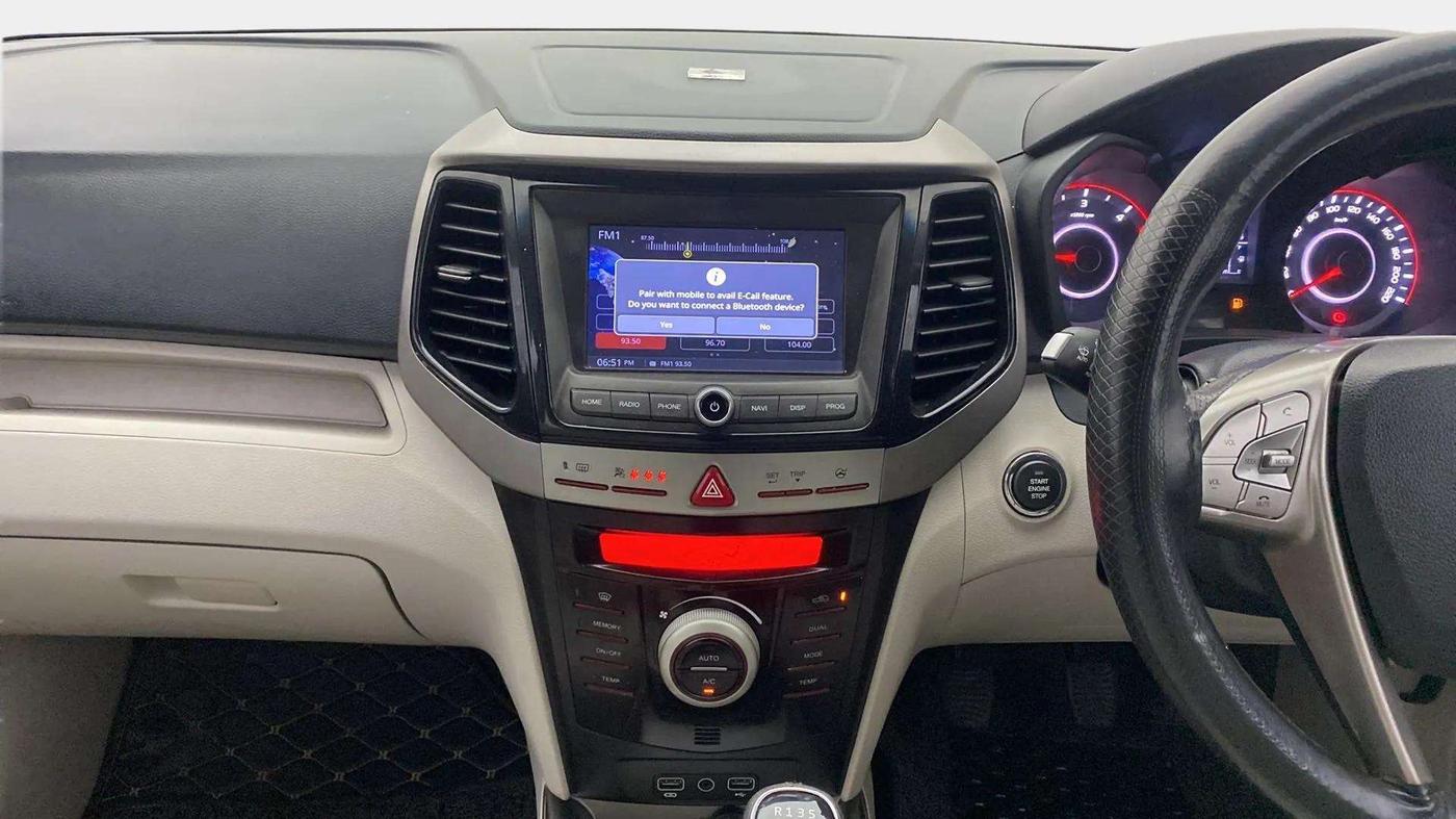 2021 Mahindra XUV300 W8 (O) 1.5 DIESEL, Diesel, Manual, 58,871 km, Air Conditioner