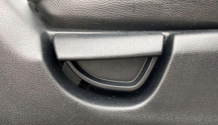 2019 Hyundai NEW SANTRO SPORTZ AMT, Petrol, Automatic, 63,569 km, Driver Side Adjustment Panel