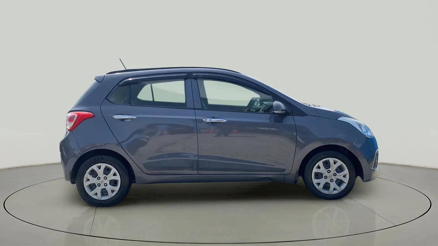 2014 Hyundai Grand i10 SPORTZ 1.2 KAPPA VTVT, Petrol, Manual, 54,613 km, Right Side View