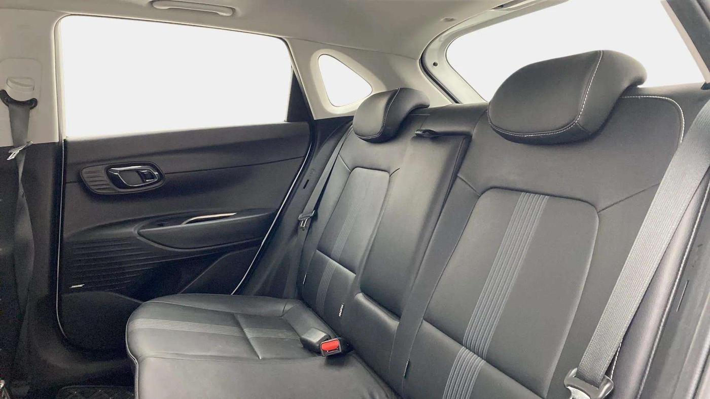 2022 Hyundai NEW I20 ASTA (O) 1.0 TURBO GDI DCT, Petrol, Automatic, 34,860 km, Right Side Rear Door Cabin