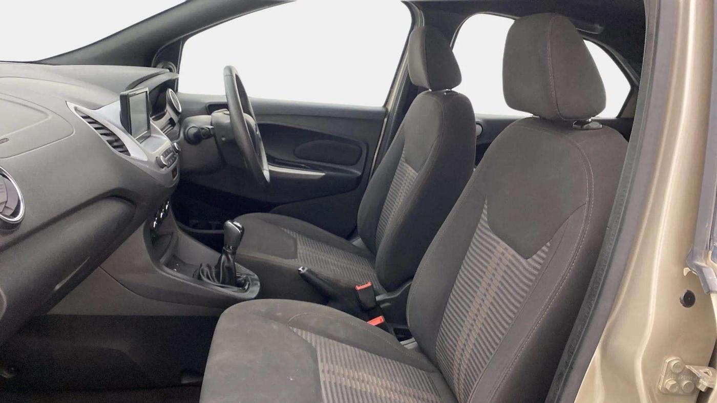 2018 Ford FREESTYLE TREND 1.2 PETROL, Petrol, Manual, 39,911 km, Right Side Front Door Cabin