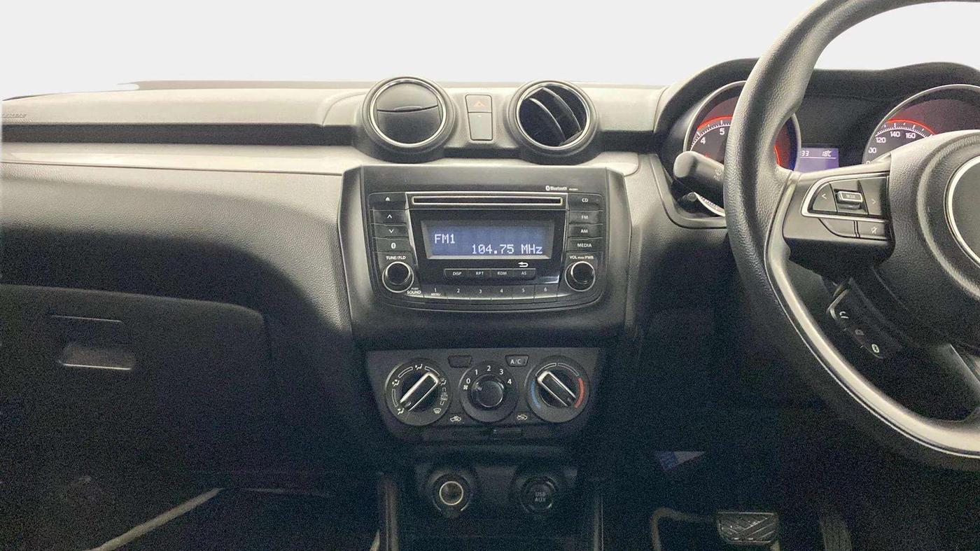 2018 Maruti Swift VXI AMT, Petrol, Automatic, 61,826 km, Air Conditioner