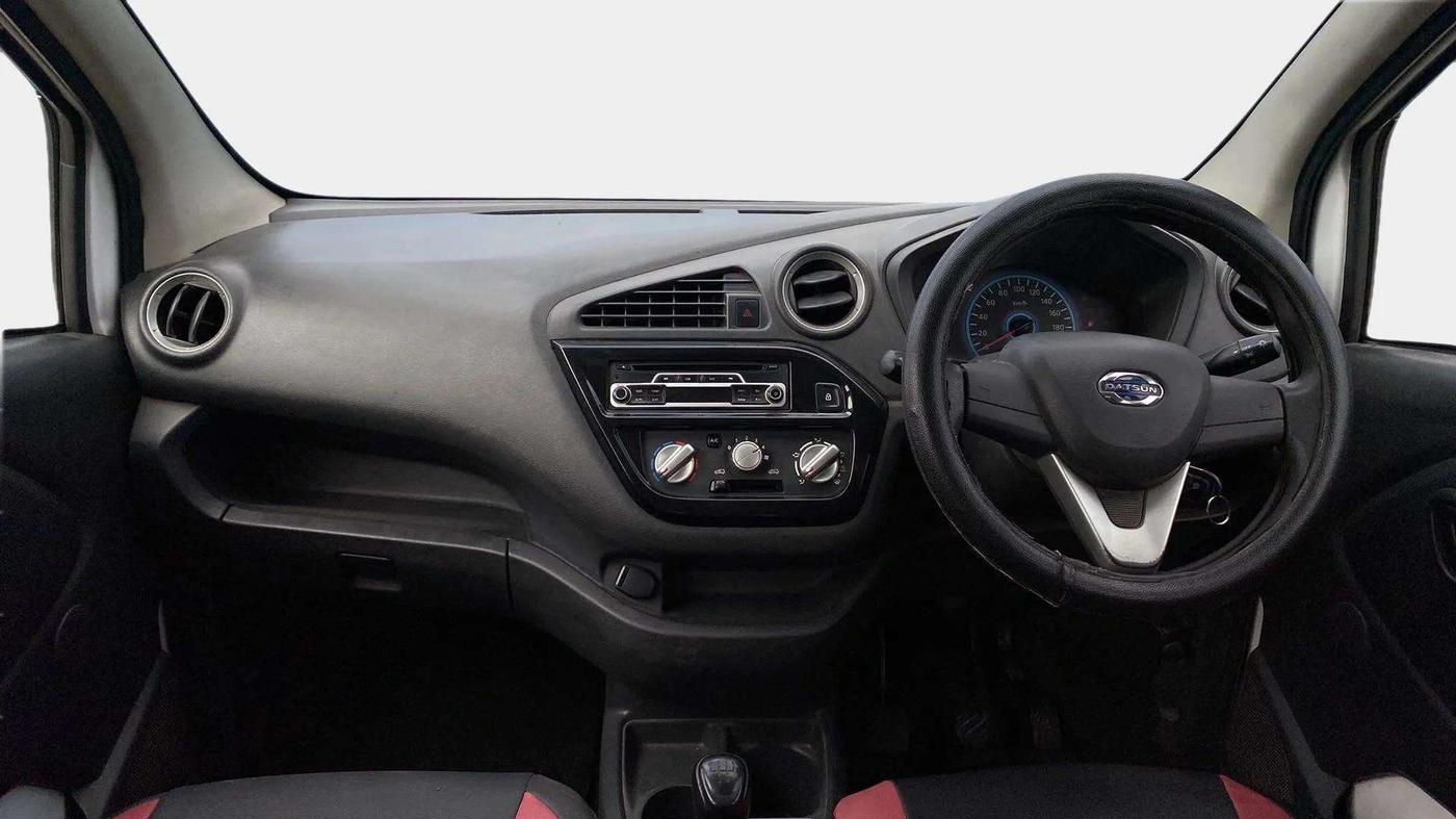 2017 Datsun Redi Go T (O), Petrol, Manual, 40,578 km, Dashboard