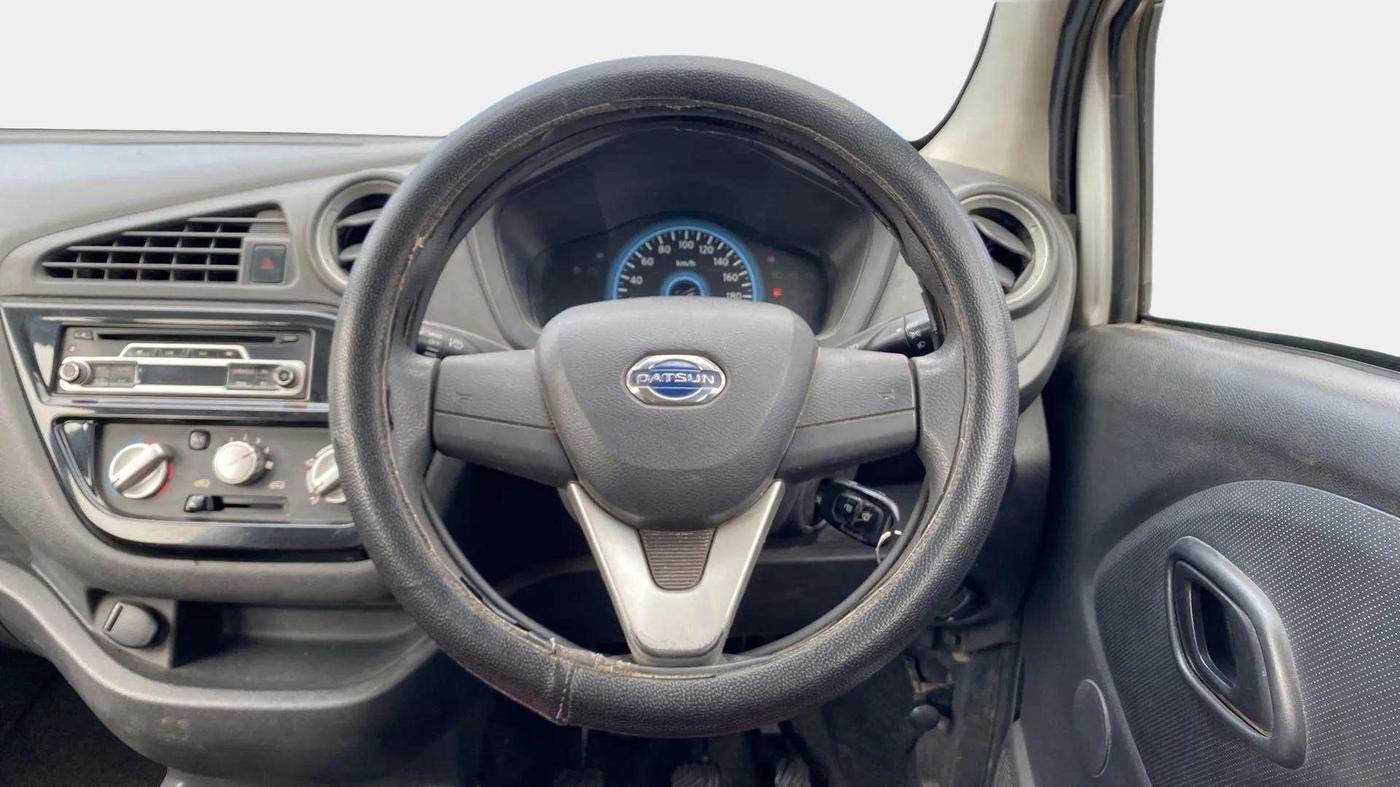 2017 Datsun Redi Go T (O), Petrol, Manual, 40,578 km, Steering Wheel Close Up
