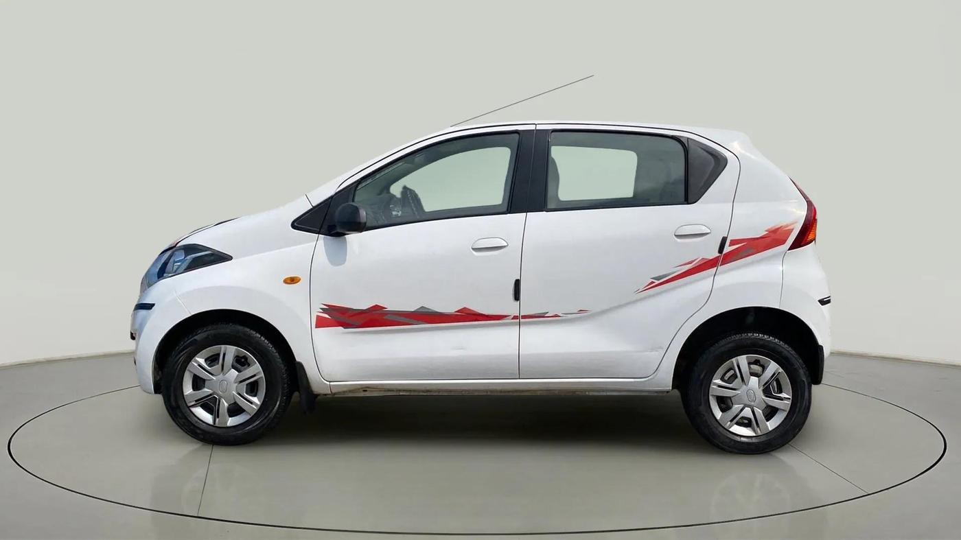 2017 Datsun Redi Go T (O), Petrol, Manual, 40,578 km, Left Side