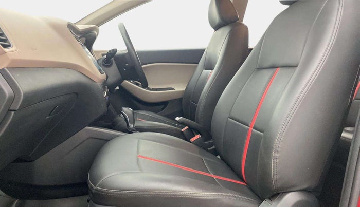 2018 Hyundai Elite i20 MAGNA EXECUTIVE CVT, Petrol, Automatic, 31,281 km, Right Side Front Door Cabin