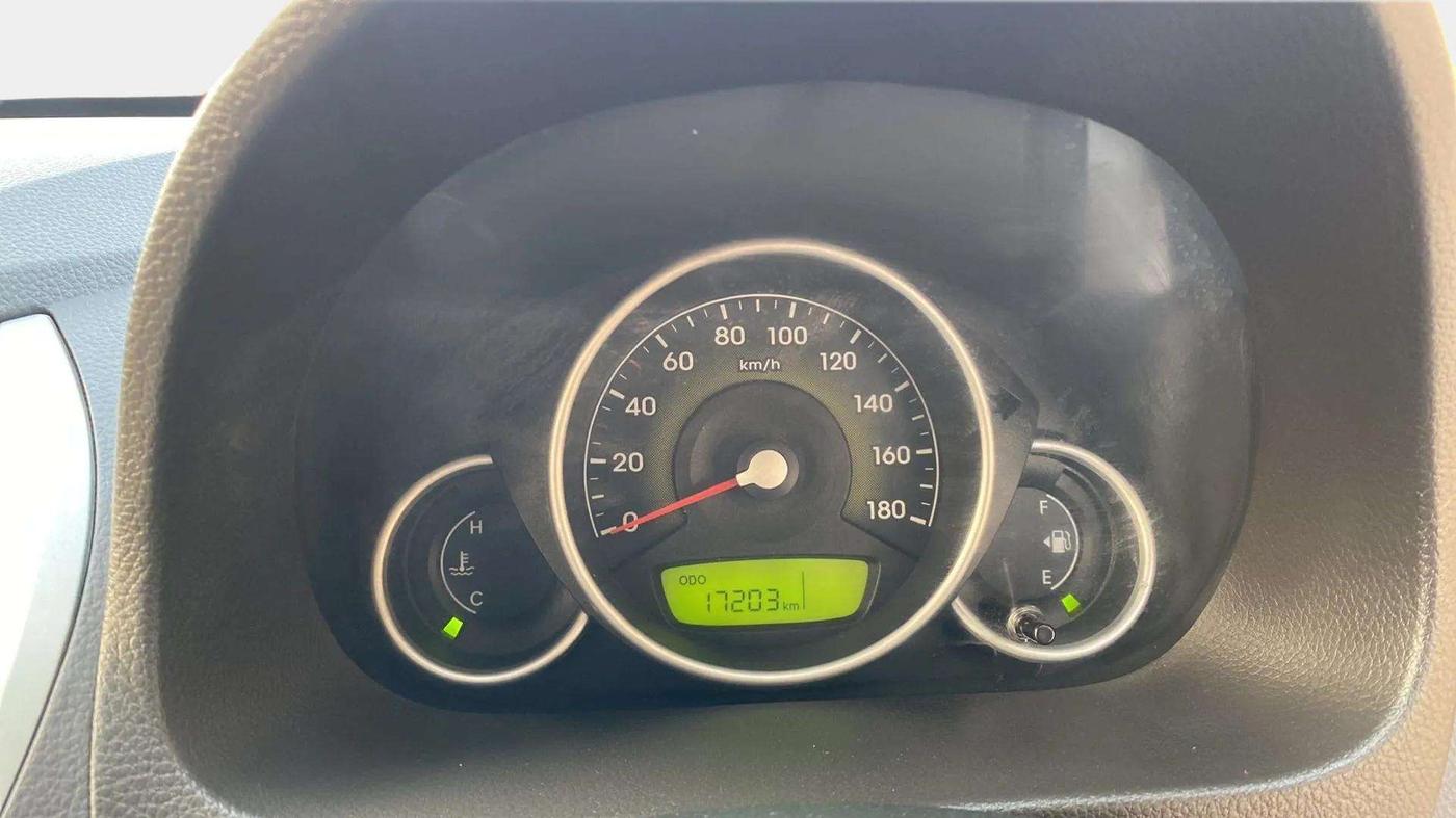 2018 Hyundai Eon MAGNA +, Petrol, Manual, 17,258 km, Odometer Image