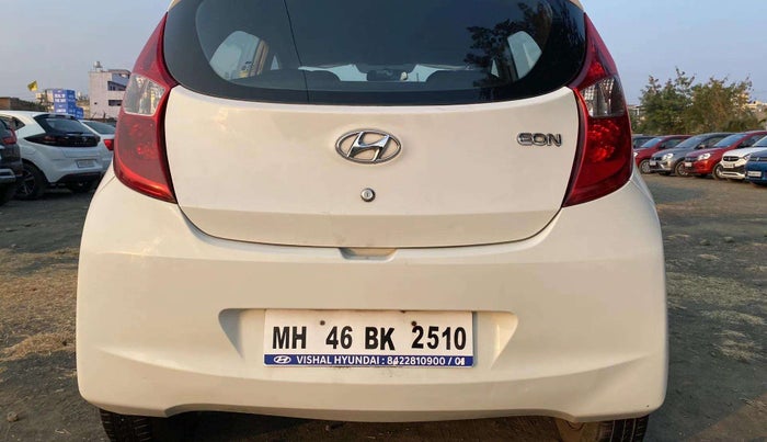 2018 Hyundai Eon MAGNA +, Petrol, Manual, 17,197 km, Rear bumper - Minor scratches