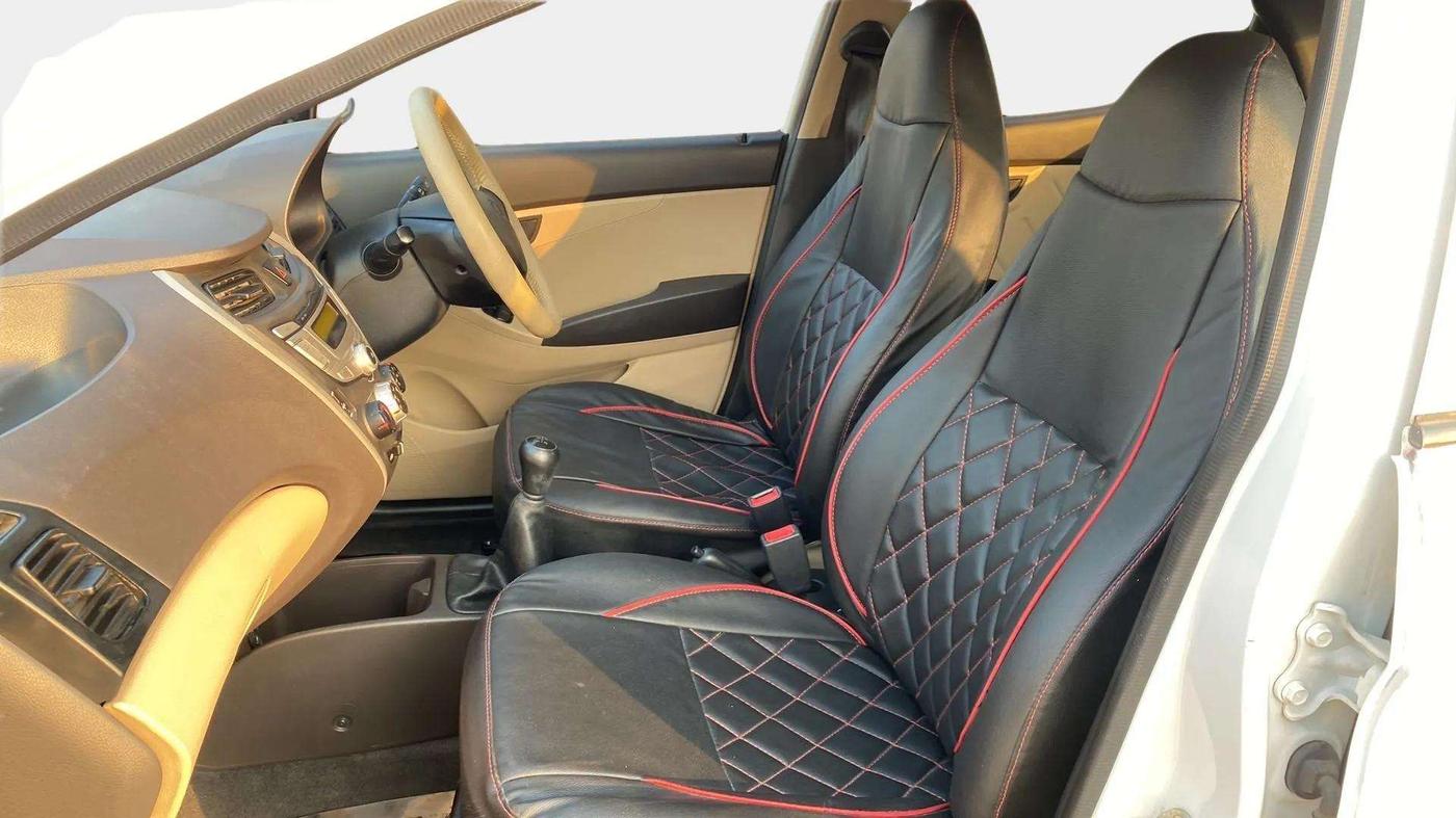 2018 Hyundai Eon MAGNA +, Petrol, Manual, 17,258 km, Right Side Front Door Cabin