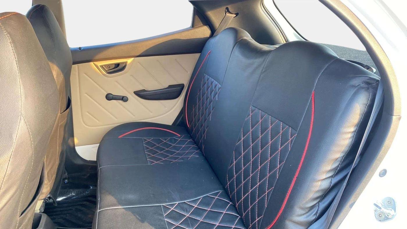 2018 Hyundai Eon MAGNA +, Petrol, Manual, 17,258 km, Right Side Rear Door Cabin
