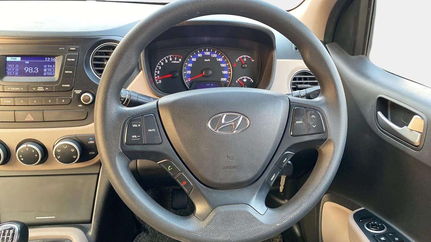 2016 Hyundai Xcent SX 1.2, Petrol, Manual, 39,081 km, Steering Wheel Close Up