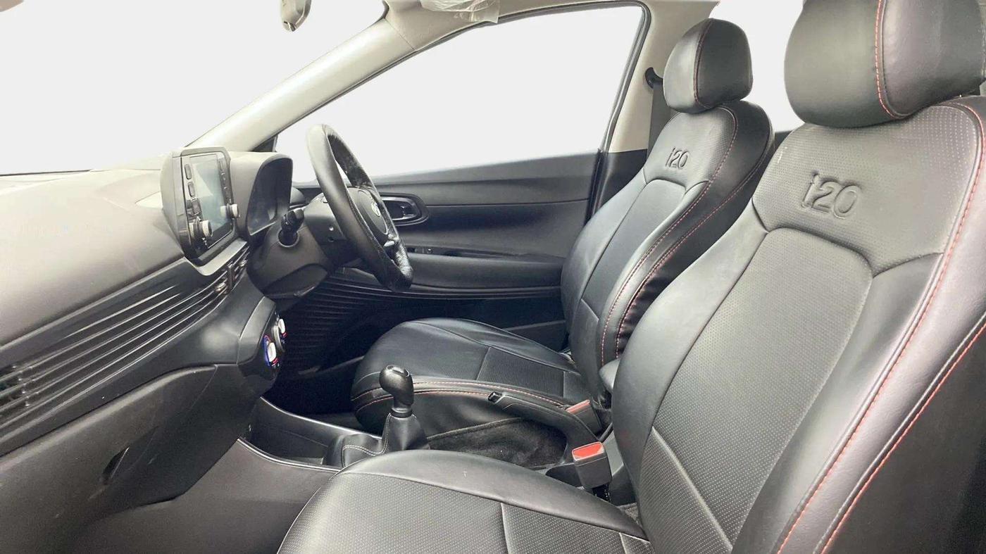 2021 Hyundai NEW I20 SPORTZ 1.2 MT, Petrol, Manual, 56,045 km, Right Side Front Door Cabin