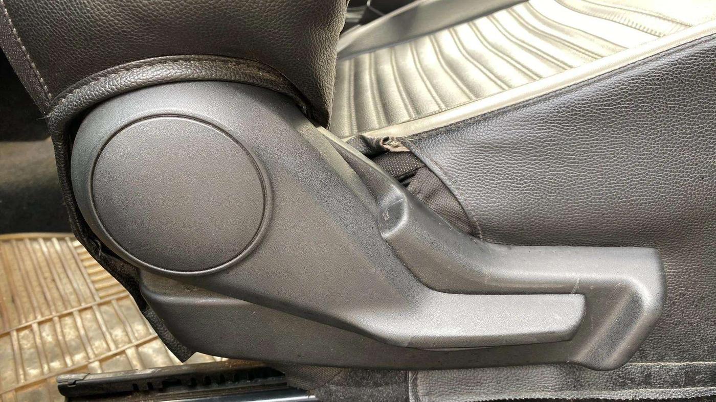 2018 Maruti Baleno DELTA PETROL 1.2, Petrol, Manual, 32,851 km, Driver Side Adjustment Panel