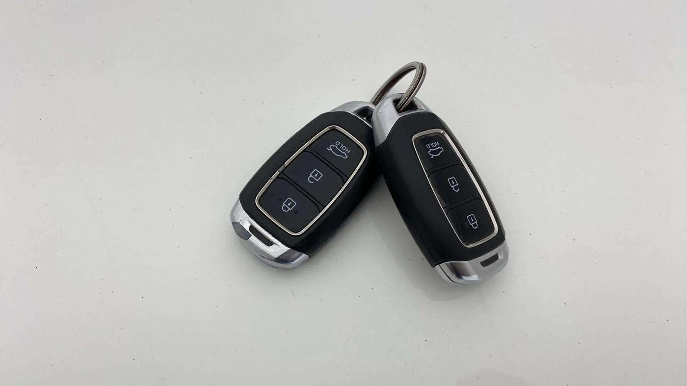 2019 Hyundai Verna 1.6 VTVT SX (O) AT, Petrol, Automatic, 65,916 km, Key Close Up