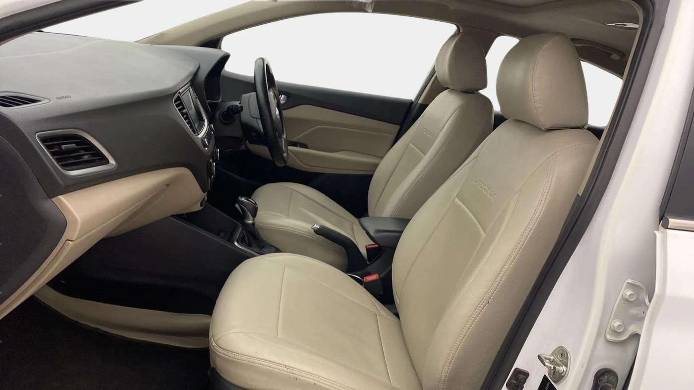 2019 Hyundai Verna 1.6 VTVT SX (O) AT, Petrol, Automatic, 65,916 km, Right Side Front Door Cabin