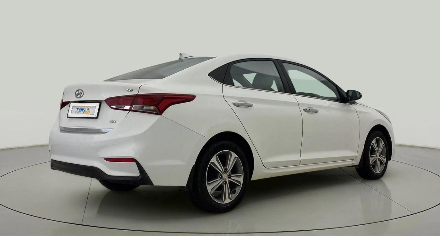 2019 Hyundai Verna 1.6 VTVT SX (O) AT, Petrol, Automatic, 65,916 km, Right Back Diagonal