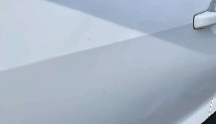 2021 Nissan MAGNITE XE, Petrol, Manual, 5,342 km, Front passenger door - Minor scratches