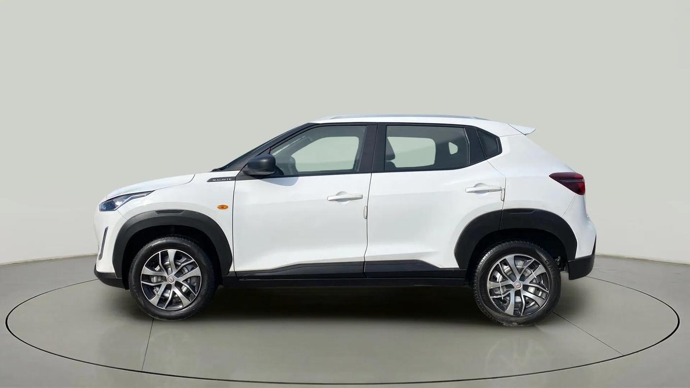 2021 Nissan MAGNITE XE, Petrol, Manual, 5,342 km, Left Side