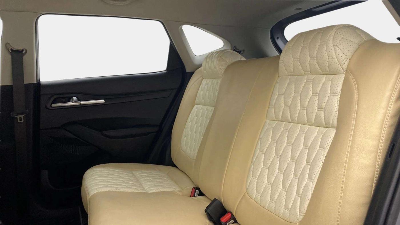 2021 KIA SELTOS HTK 1.5 PETROL, Petrol, Manual, 24,661 km, Right Side Rear Door Cabin