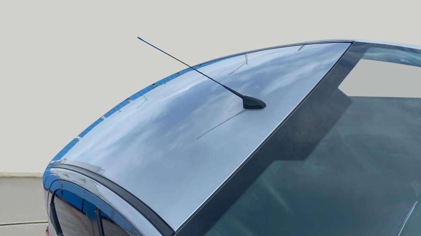 2018 Tata Tiago XZ PETROL, Petrol, Manual, 80,853 km, Roof