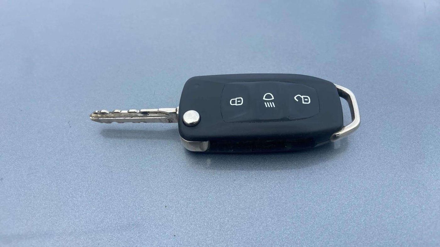 2018 Tata Tiago XZ PETROL, Petrol, Manual, 80,853 km, Key Close Up