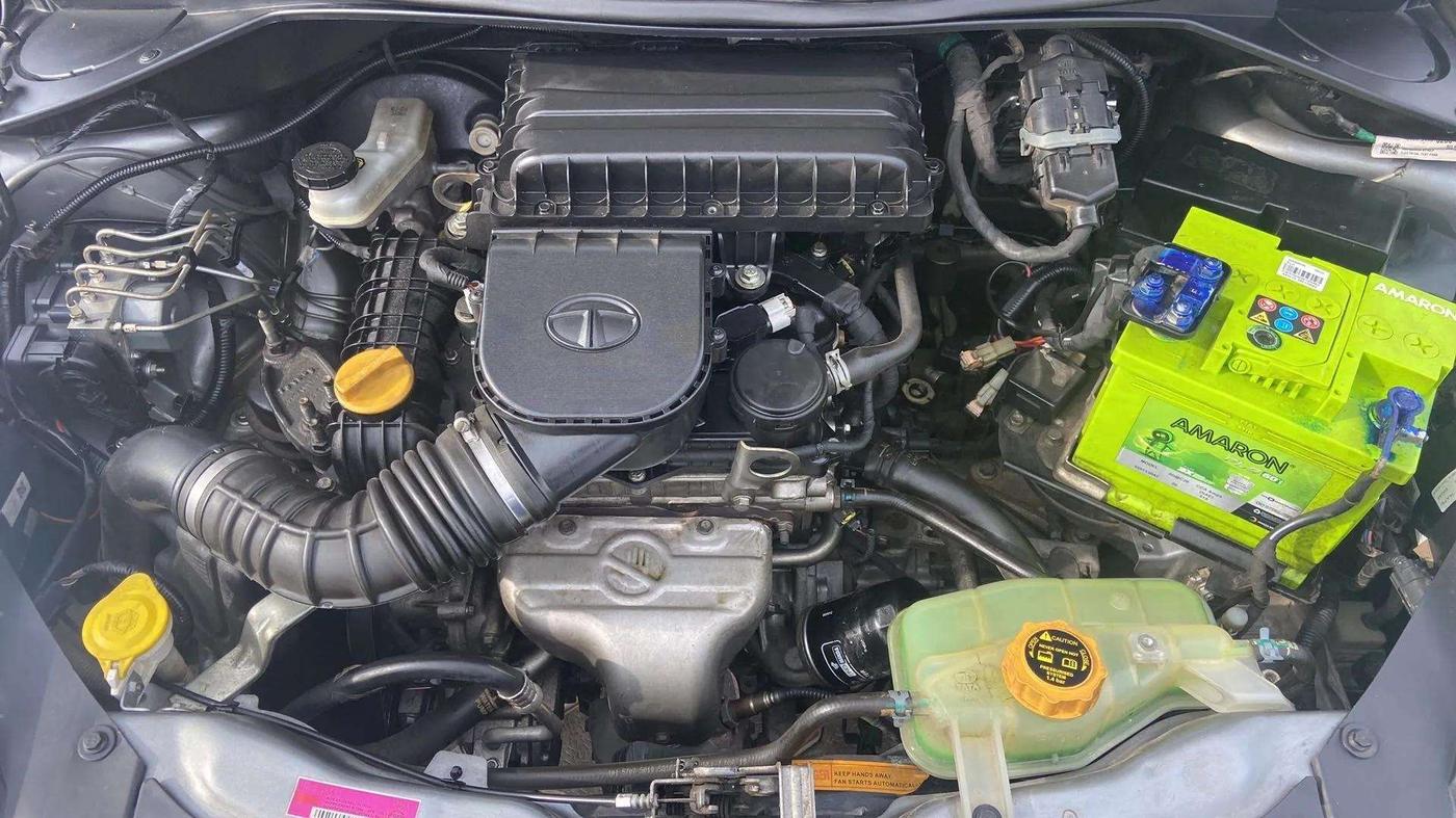 2018 Tata Tiago XZ PETROL, Petrol, Manual, 80,853 km, Open Bonet