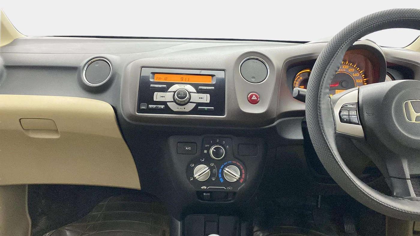 2013 Honda Brio S MT, Petrol, Manual, 78,898 km, Air Conditioner