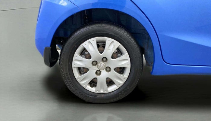 2013 Honda Brio S MT, Petrol, Manual, 78,693 km, Right rear tyre - Tyre dimensions are different from each other