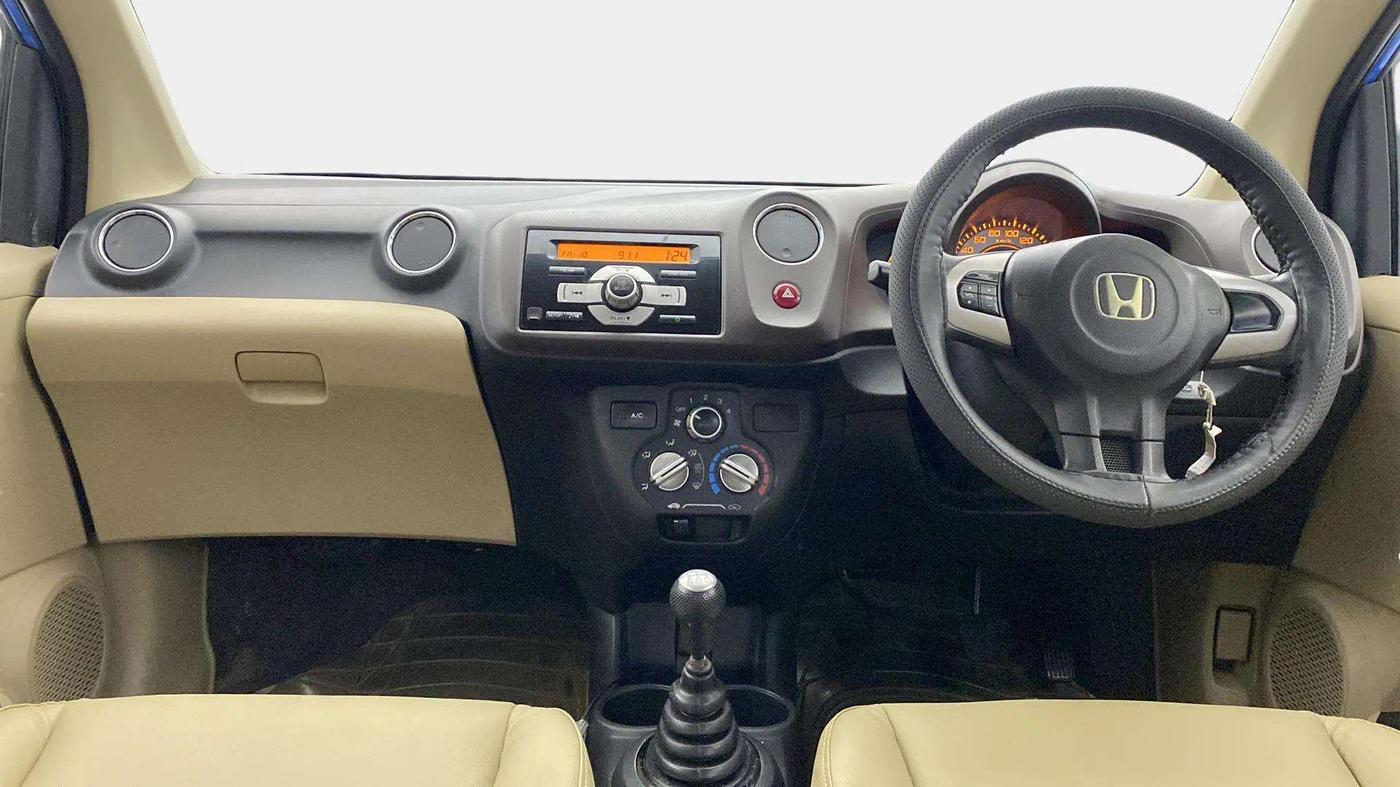 2013 Honda Brio S MT, Petrol, Manual, 78,898 km, Dashboard