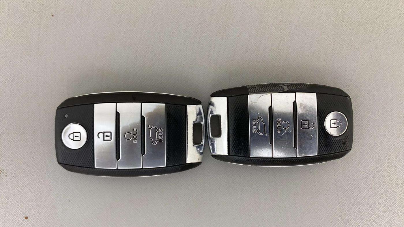 2021 KIA SONET HTX 1.5 AT, Diesel, Automatic, 79,570 km, Key Close Up