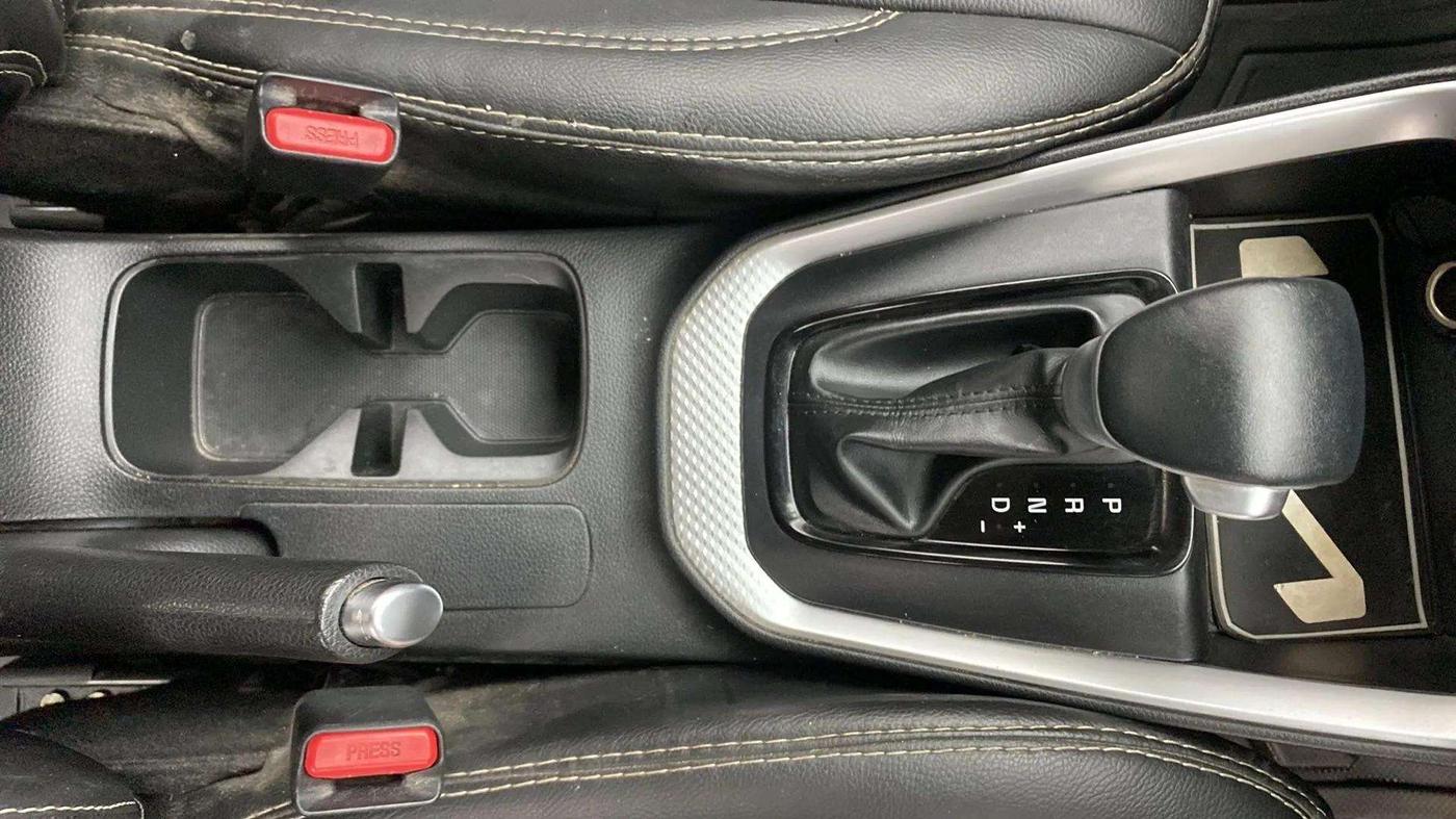 2021 KIA SONET HTX 1.5 AT, Diesel, Automatic, 79,570 km, Right Side Front Door Cabin
