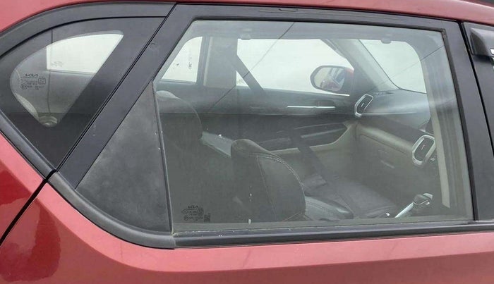 2021 KIA SONET HTX 1.5 AT, Diesel, Automatic, 79,570 km, Right rear door - Door visor damaged