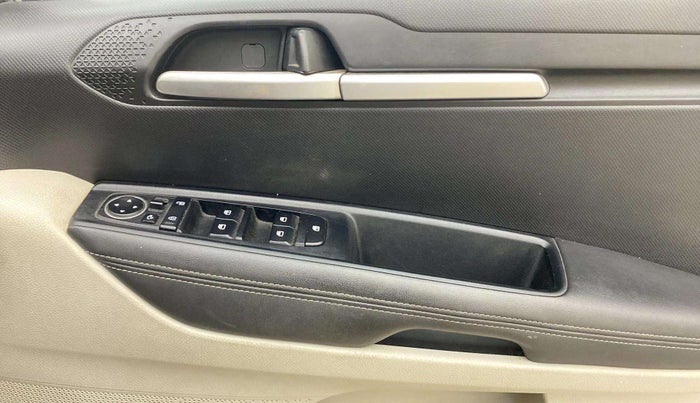 2021 KIA SONET HTX 1.5 AT, Diesel, Automatic, 79,570 km, Driver Side Door Panels Control