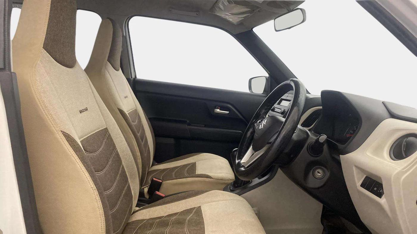 2019 Maruti New Wagon-R VXI 1.2, Petrol, Manual, 37,633 km, Right Side Front Door Cabin