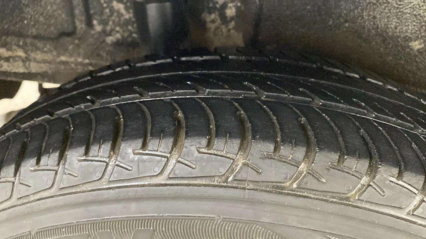 2019 Maruti New Wagon-R VXI 1.2, Petrol, Manual, 37,633 km, Right Rear Tyre Tread