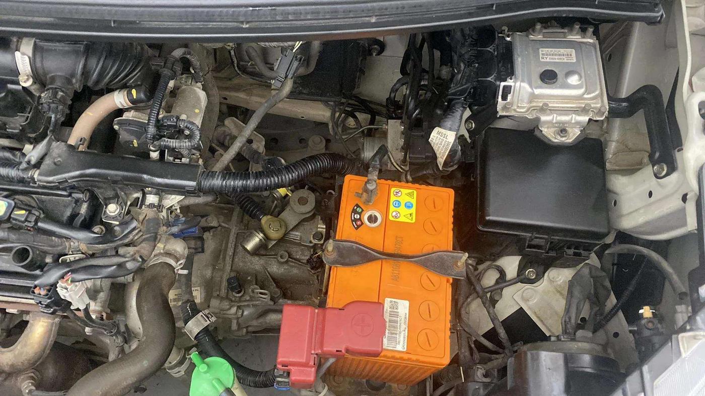 2019 Maruti New Wagon-R VXI 1.2, Petrol, Manual, 37,633 km, Engine View - Left