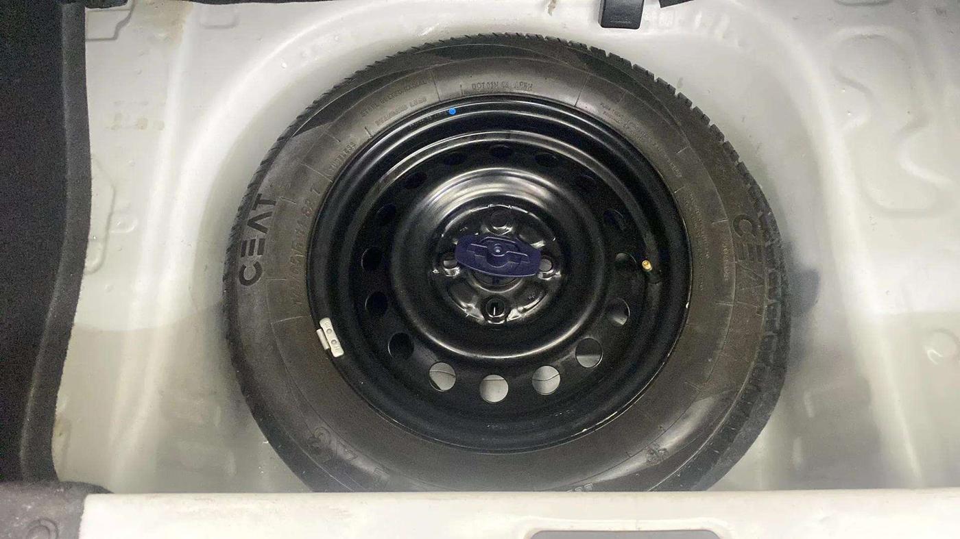2019 Maruti New Wagon-R VXI 1.2, Petrol, Manual, 37,633 km, Spare Tyre