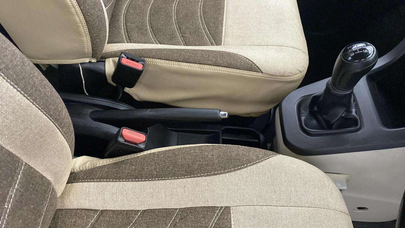 2019 Maruti New Wagon-R VXI 1.2, Petrol, Manual, 37,633 km, Gear Lever