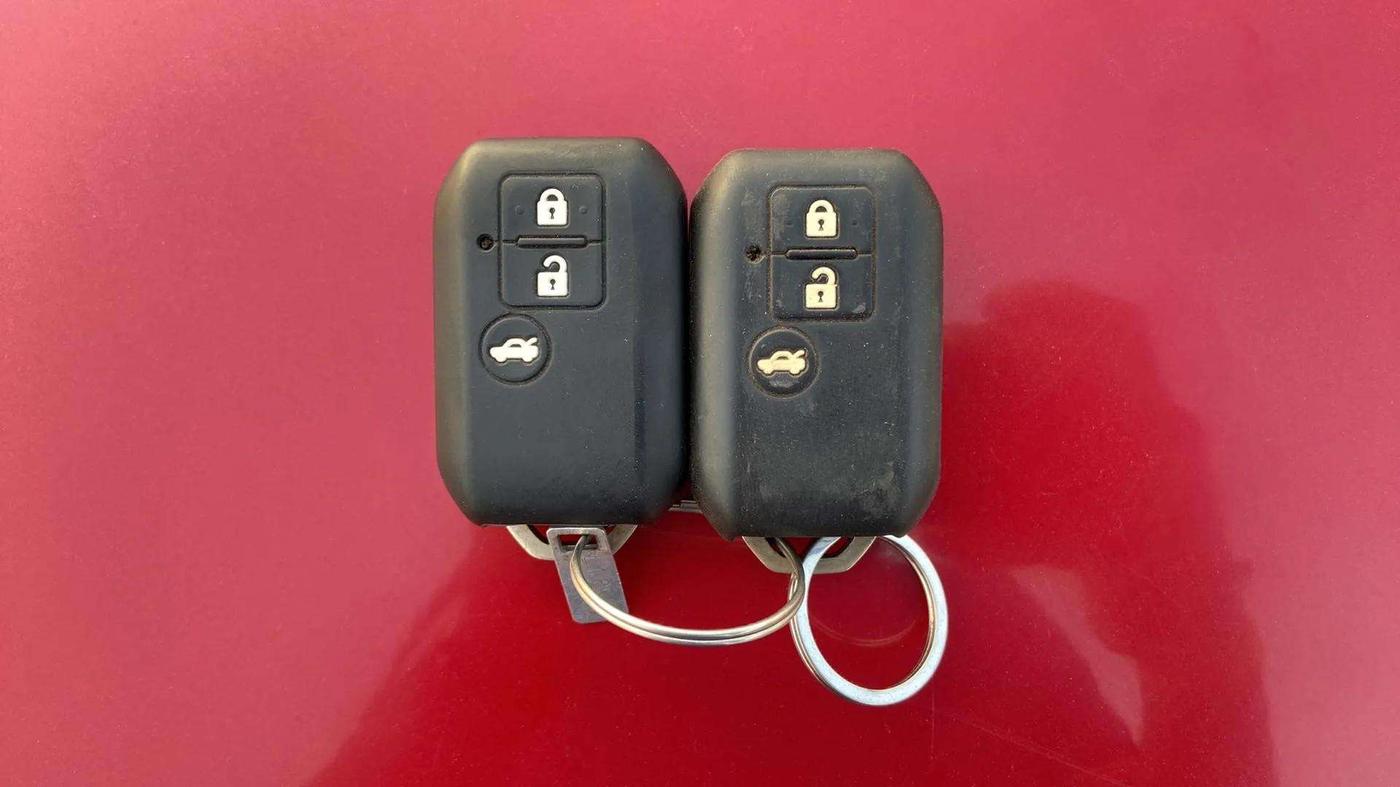 2022 Maruti Dzire ZXI CNG, CNG, Manual, 73,454 km, Key Close Up