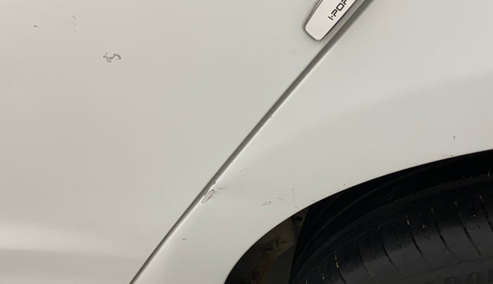 2015 Hyundai Elite i20 MAGNA 1.4 CRDI, Diesel, Manual, 88,480 km, Left quarter panel - Slightly dented