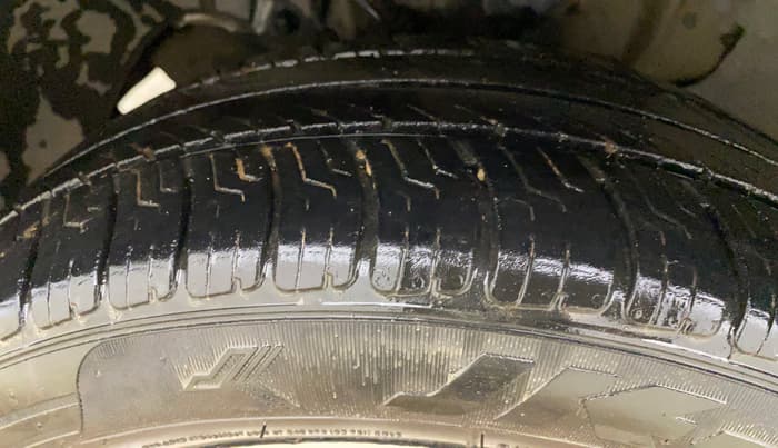 2018 Tata Tiago XZ PETROL, Petrol, Manual, 90,558 km, Left Front Tyre Tread