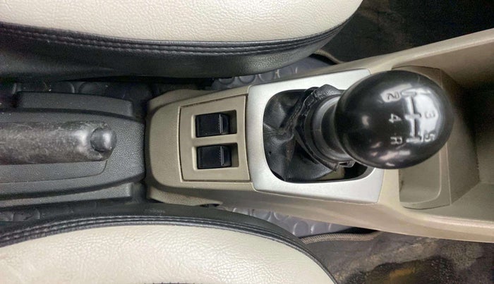 2016 Maruti Alto K10 VXI, Petrol, Manual, 76,549 km, Gear Lever