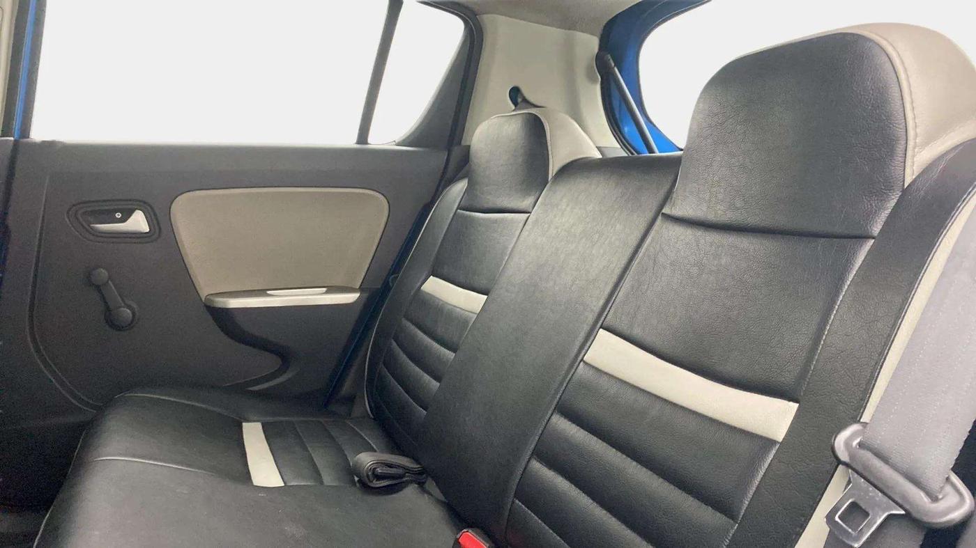 2016 Maruti Alto K10 VXI, Petrol, Manual, 76,720 km, Right Side Rear Door Cabin