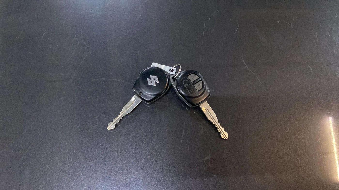 2018 Maruti Baleno DELTA PETROL 1.2, Petrol, Manual, 43,214 km, Key Close Up