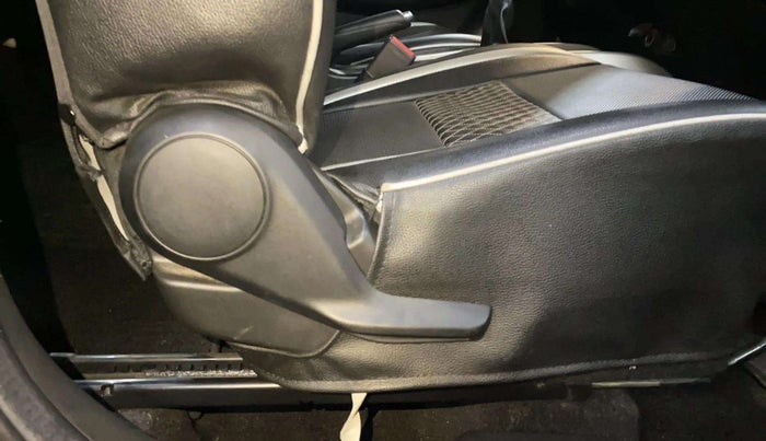2018 Maruti Baleno DELTA PETROL 1.2, Petrol, Manual, 43,214 km, Driver Side Adjustment Panel