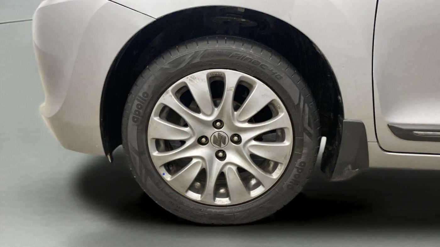 2016 Maruti Baleno ALPHA PETROL 1.2, Petrol, Manual, 42,496 km, Left Front Wheel