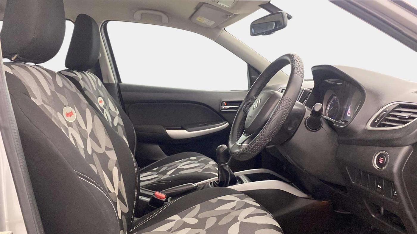 2016 Maruti Baleno ALPHA PETROL 1.2, Petrol, Manual, 42,496 km, Right Side Front Door Cabin